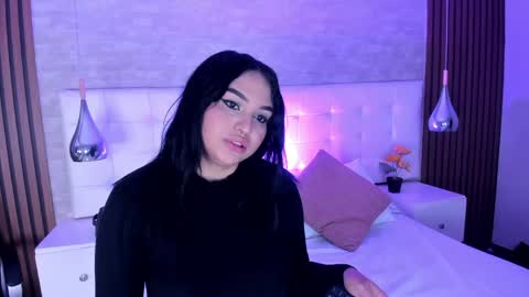 Naomy online show from 2, 5, 2026