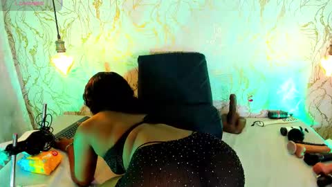 Naomy online show from 6, 11, 2025