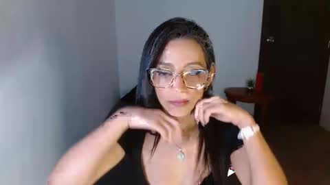 nathalia online show from 3, 3, 2025