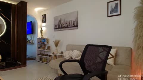 Snapshot of natalia_hernandez1 chatting on 18, 3, 2026 Natalia and Alejandro Geminis ----- - online show from 18, 3, 2026