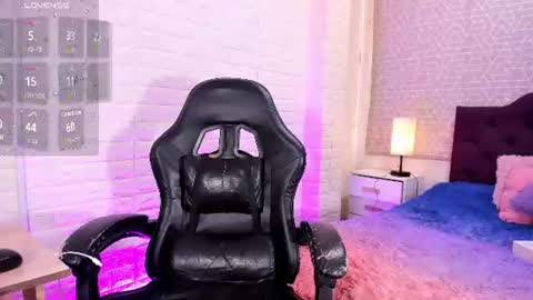 Snapshot of natalia_kiss01 chatting on 22, 7, 2026 Natalia Kiss online show from 22, 7, 2026