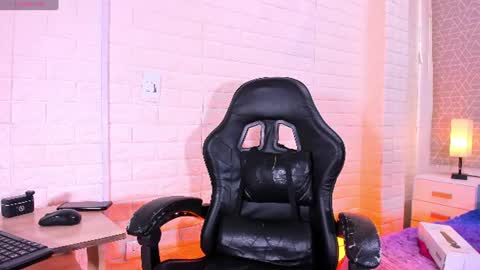 Snapshot of natalia_kiss01 chatting on 1, 8, 2026 Natalia Kiss online show from 1, 8, 2026