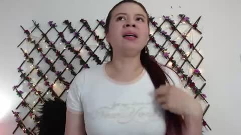 Natalia Walker online show from 3, 8, 2026