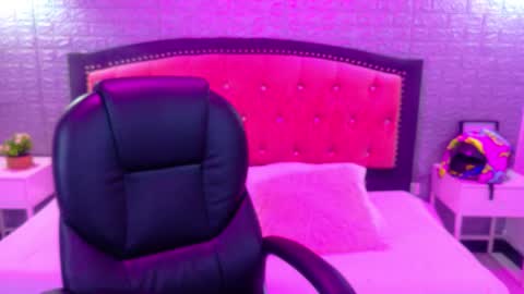 natalie  online show from 7, 1, 2026