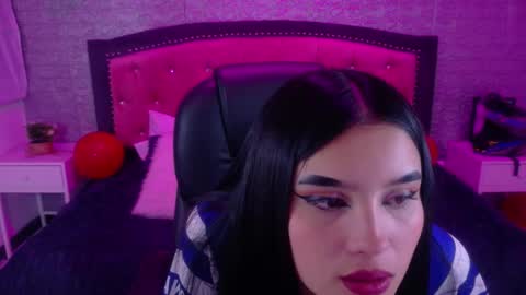 natalie  online show from 5, 3, 2026