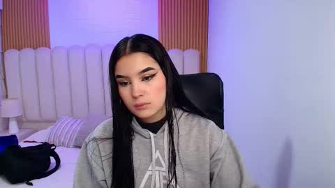 natalie  online show from 21, 3, 2026