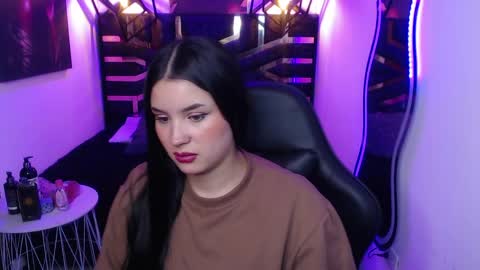 natalie  online show from 8, 5, 2026