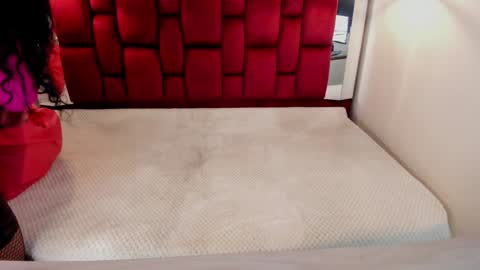 N A T A L I A online show from 4, 1, 2025