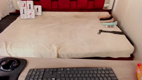 N A T A L I A online show from 5, 1, 2025