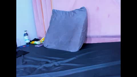 Snapshot of natalieevansx chatting on 5, 3, 2025 natalieevansx online show from 5, 3, 2025