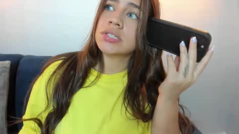 natalieferrer_ online show from 21, 11, 2025