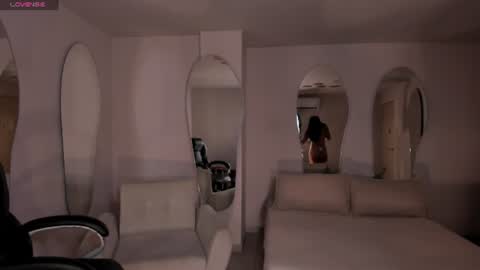 Natalie Lewis online show from 29, 7, 2026