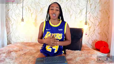 NATALIE online show from 7, 11, 2025