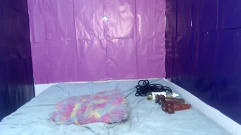 Snapshot of natascha_2023 chatting on 14, 12, 2024 natascha_2023 online show from 14, 12, 2024