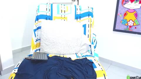 Natasha online show from 4, 3, 2025