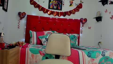 Snapshot of natasha_jurado chatting on 3, 2, 2025 N A T A S H A  online show from 3, 2, 2025