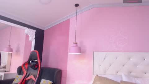 natashabrinkley online show from 30, 9, 2025