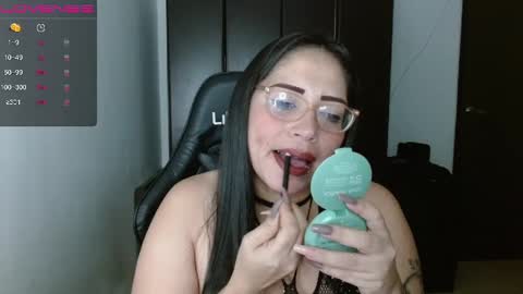 Natasha Smithe  online show from 5, 2, 2025