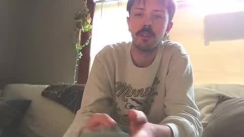 Snapshot of nateless chatting on 17, 10, 2025 Nate online show from 17, 10, 2025