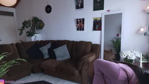 Nathalia  online show from 12, 10, 2025