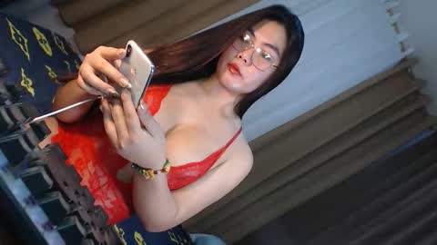 Queen Marga online show from 11, 11, 2025