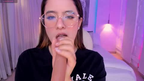 NATHALIE online show from 23, 4, 2026