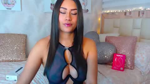 Nathalie Rose online show from 2, 4, 2026