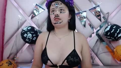 nathaly low online show from 31, 10, 2025