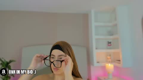 Snapshot of nathalyn05 chatting on 27, 7, 2026 NATHALY online show from 27, 7, 2026