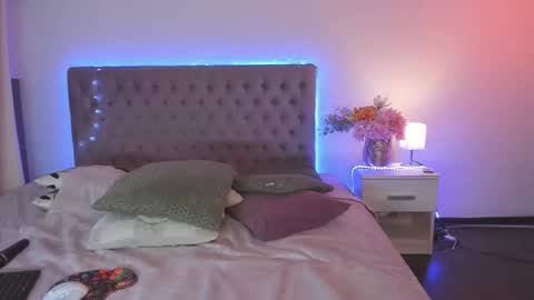 NathalyStars online show from 25, 4, 2026