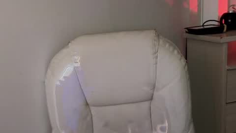 nathalyy_ds online show from 4, 8, 2026
