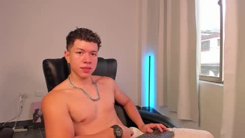 Snapshot of nathan_blake_ chatting on 8, 9, 2025 Nathan online show from 8, 9, 2025