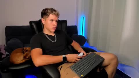 Snapshot of nathan_blake_ chatting on 6, 11, 2025 Nathan online show from 6, 11, 2025