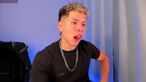 Snapshot of nathan_blake_ chatting on 12, 11, 2025 Nathan online show from 12, 11, 2025