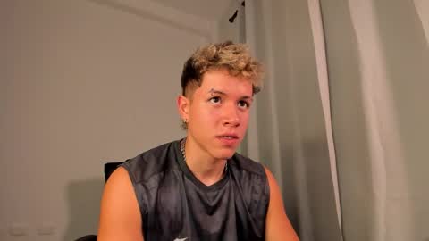 Snapshot of nathan_blake_ chatting on 19, 11, 2025 Nathan online show from 19, 11, 2025