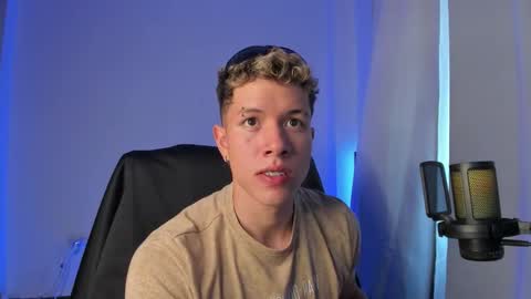 Snapshot of nathan_blake_ chatting on 5, 1, 2026 Nathan online show from 5, 1, 2026