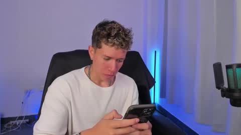 Snapshot of nathan_blake_ chatting on 12, 1, 2026 Nathan online show from 12, 1, 2026