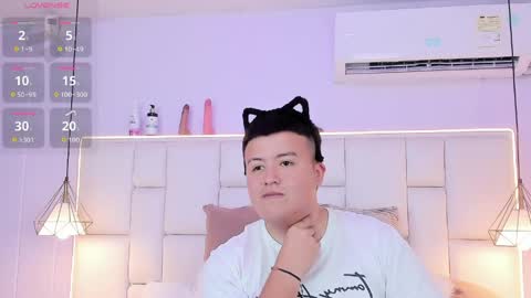 Nathaniel online show from 8, 4, 2026