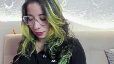 Nat  online show from 23, 10, 2025