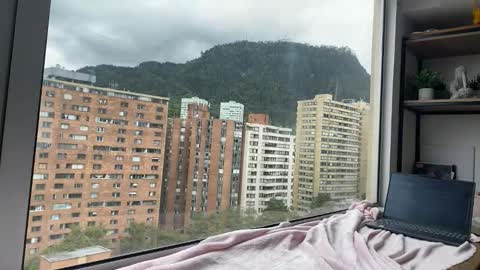     online show from 10, 11, 2025