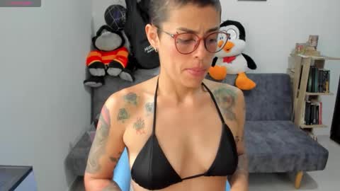 Snapshot of natt_op chatting on 18, 10, 2025 natt_op online show from 18, 10, 2025