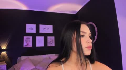 Snapshot of natti_london chatting on 14, 10, 2025 natti_london online show from 14, 10, 2025