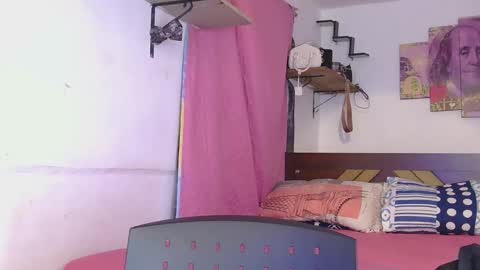 Snapshot of natty_01 chatting on 20, 1, 2025 natalia online show from 20, 1, 2025