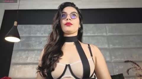 Natty Trainor online show from 17, 7, 2026
