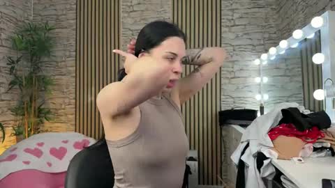 NATTY FIERROS online show from 5, 2, 2026