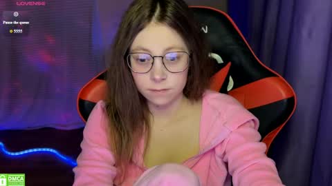 natural_babe666 online show from 25, 5, 2026