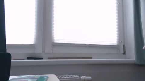 naturista25 online show from 12, 10, 2025