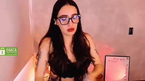 Snapshot of natval_ chatting on 7, 12, 2024 Natalia Valeria online show from 7, 12, 2024