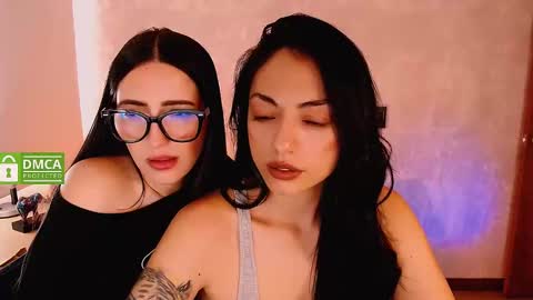 Snapshot of natval_ chatting on 12, 12, 2024 Natalia Valeria online show from 12, 12, 2024