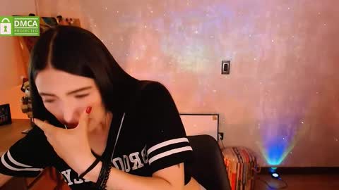 Snapshot of natval_ chatting on 3, 12, 2025 Natalia Valeria online show from 3, 12, 2025